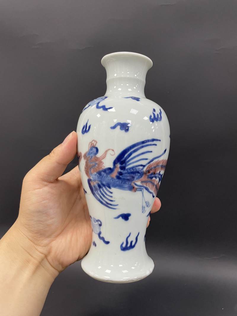 清康熙 青花釉里红云凤纹观音瓶 - 图10