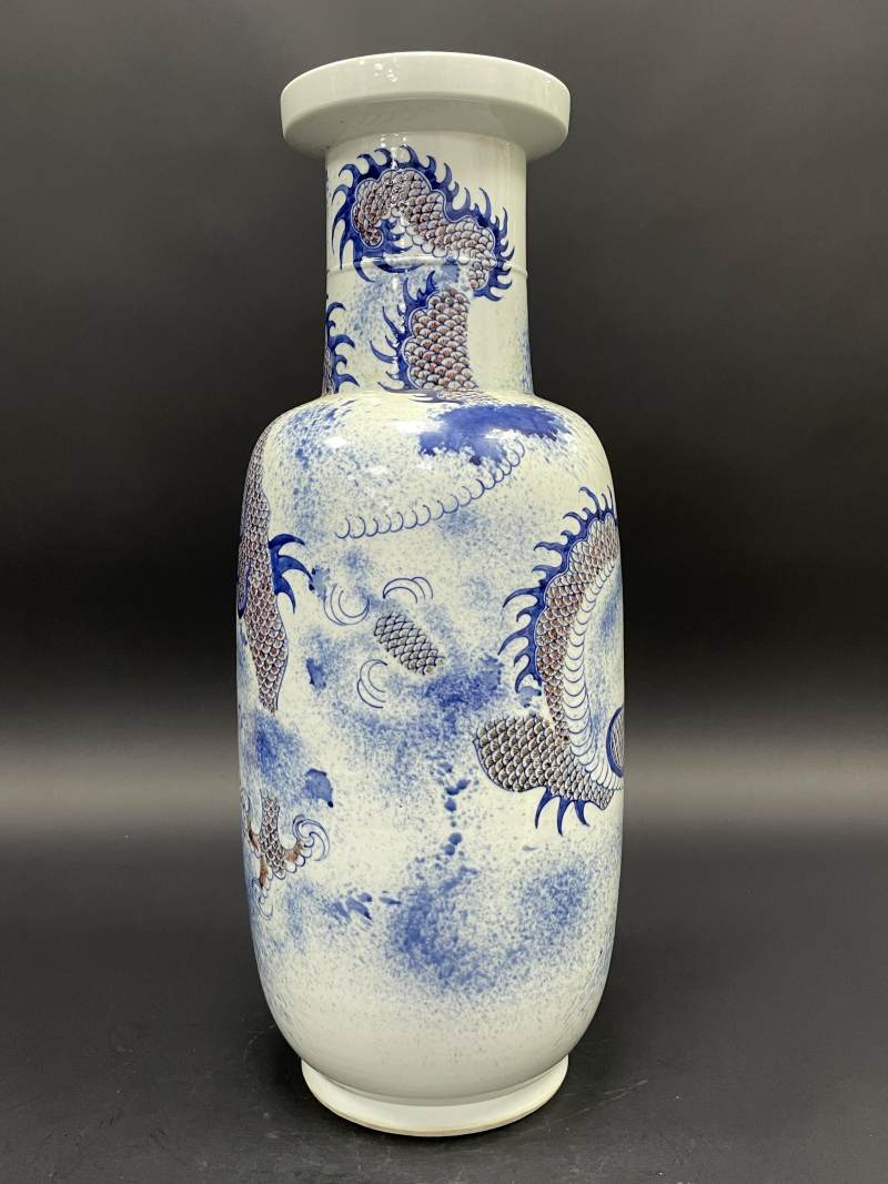 清中期 青花釉里红云龙纹棒槌瓶 - 图5
