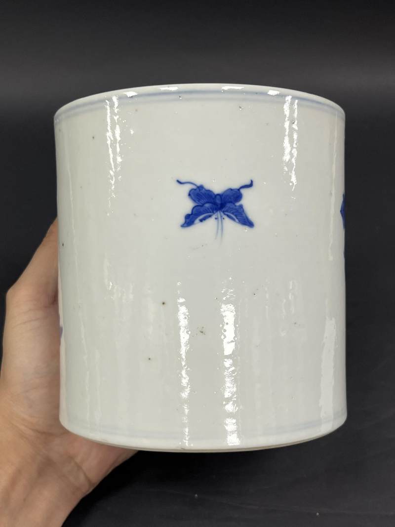 清光绪三十三年（1907年）、清晚期 黄釉雕瓷山水纹笔筒、青花花卉纹笔筒各一件 - 图15