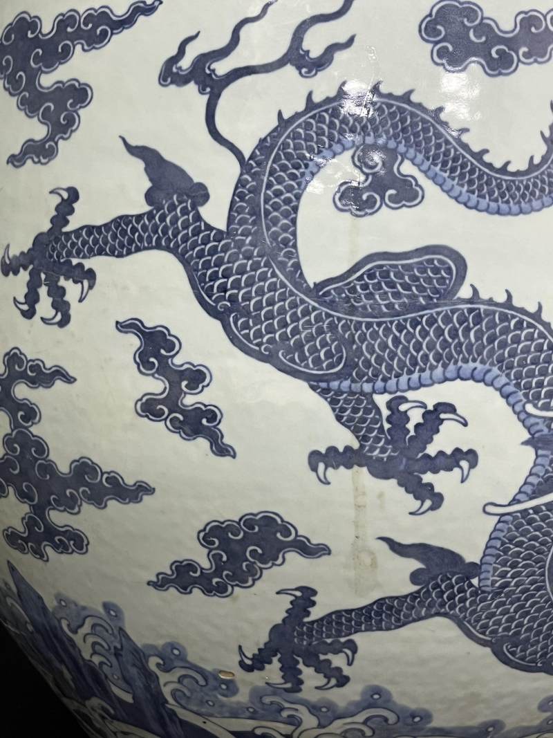 清乾隆 青花云龙纹大缸 - 图10