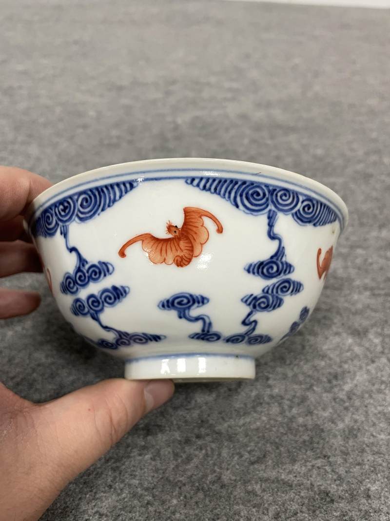 清光绪 青花矾红洪福齐天图杯、碗、盖碗、盘、匙八十三只 - 图25