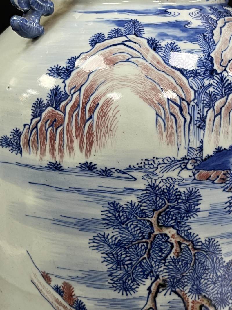 清中期 青花釉里红夜游赤壁图蝠耳大瓶 - 图10