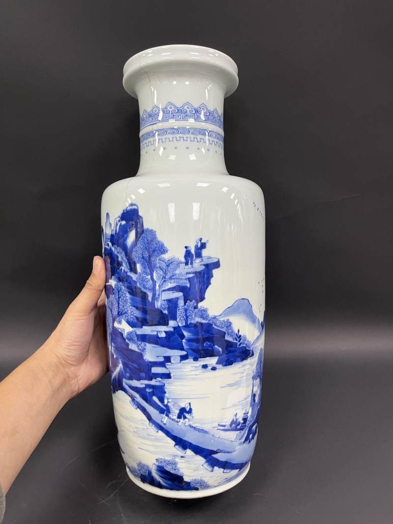 清康熙 青花山水人物纹棒槌瓶 - 图5