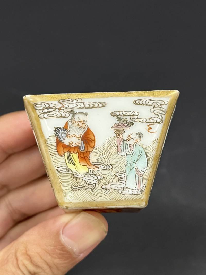 清中期 粉彩八仙过海图斗方杯四只 - 图5