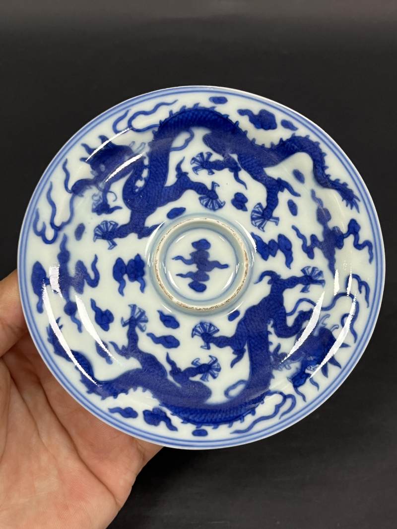 清乾隆 青花云龙纹盏托 - 图3
