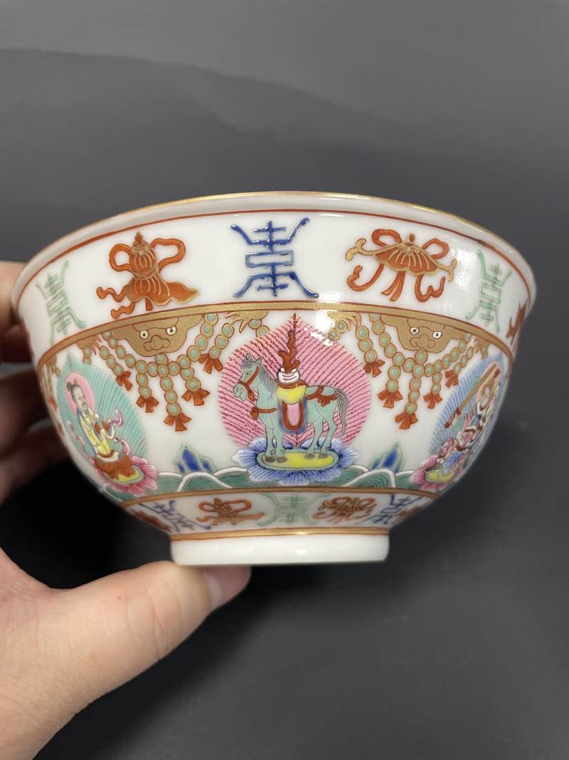 清中期 粉彩七珍图碗一对 - 图14