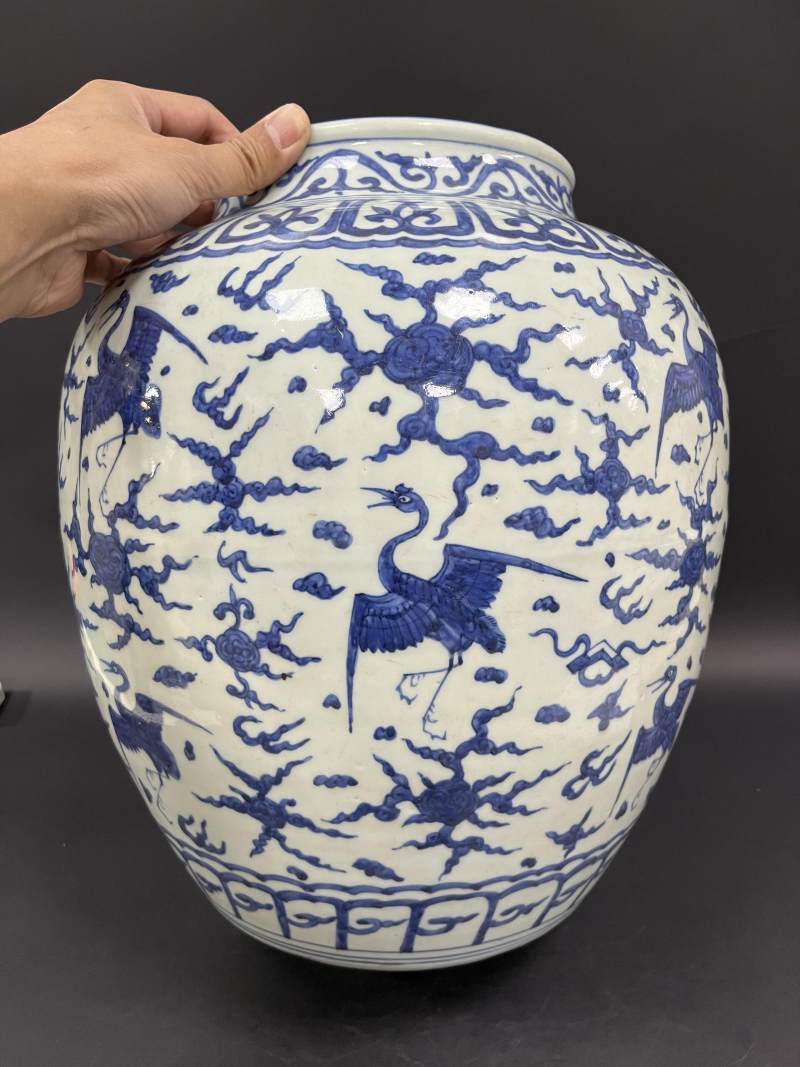 明晚期 青花云鹤纹大罐 - 图3