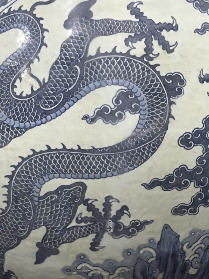 清乾隆 青花云龙纹大缸 - 图12