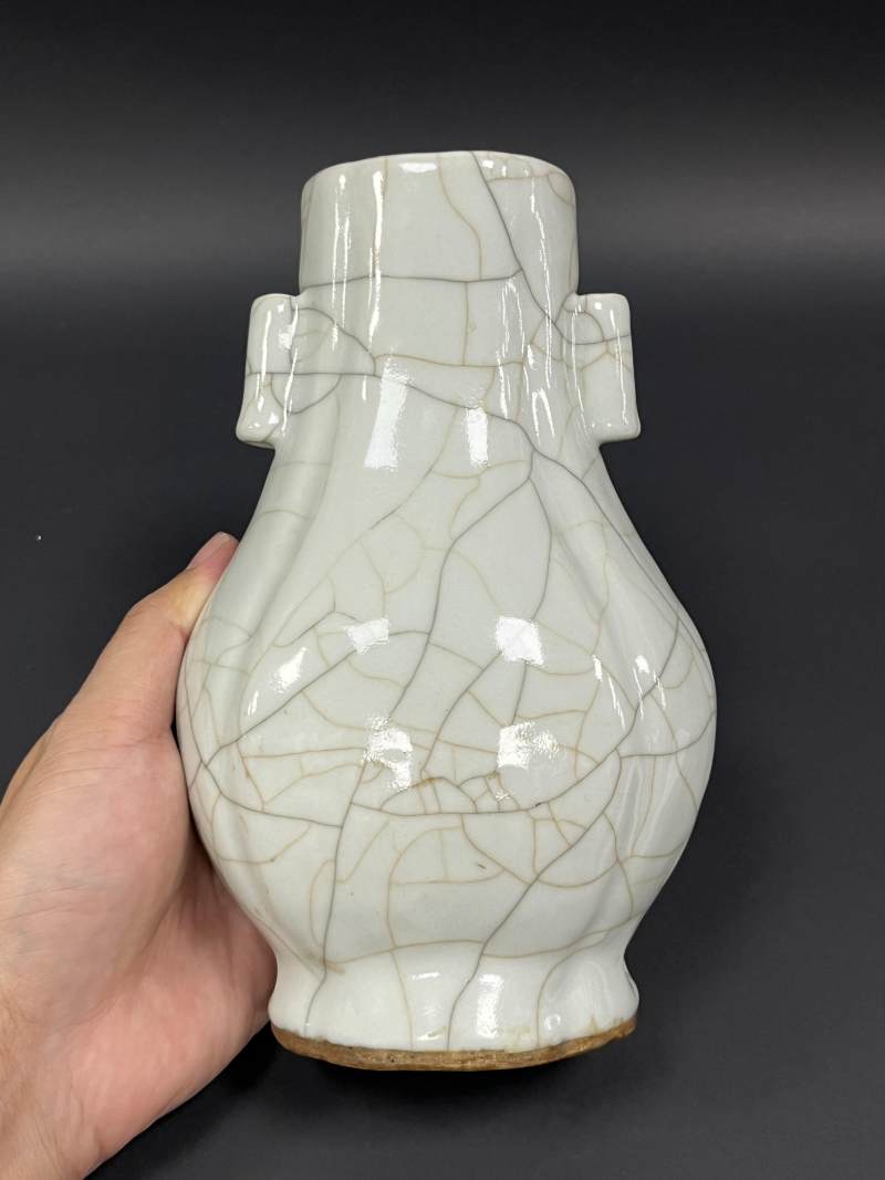 元 釉里红缠枝莲纹玉壶春瓶 - 图2