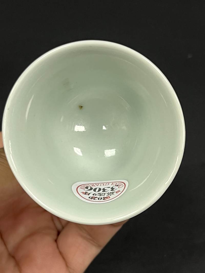 清晚期 斗彩洞石水仙纹杯 - 图2
