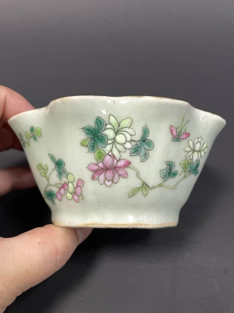 清光绪 青釉粉彩折枝花卉纹花口杯一对 - 图15