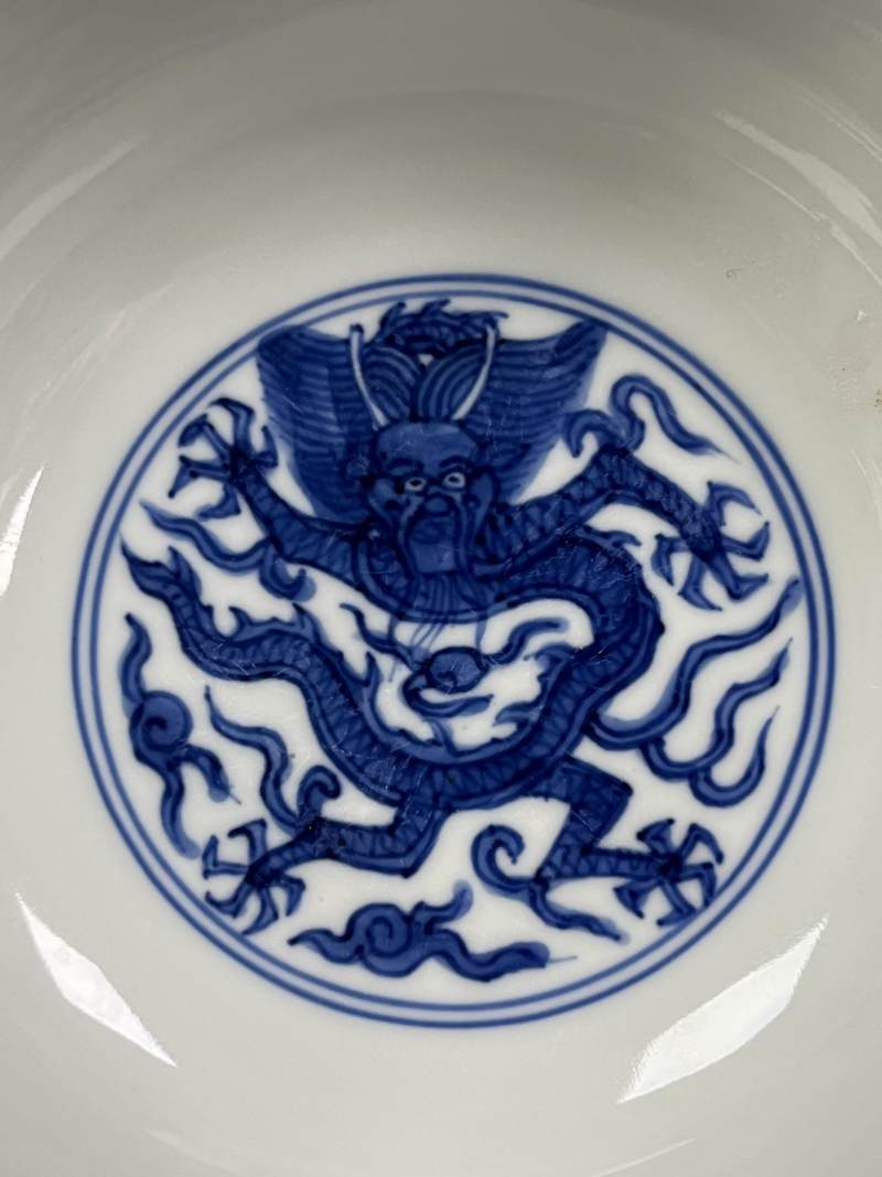 明万历 青花山海异兽图墩式碗 - 图8