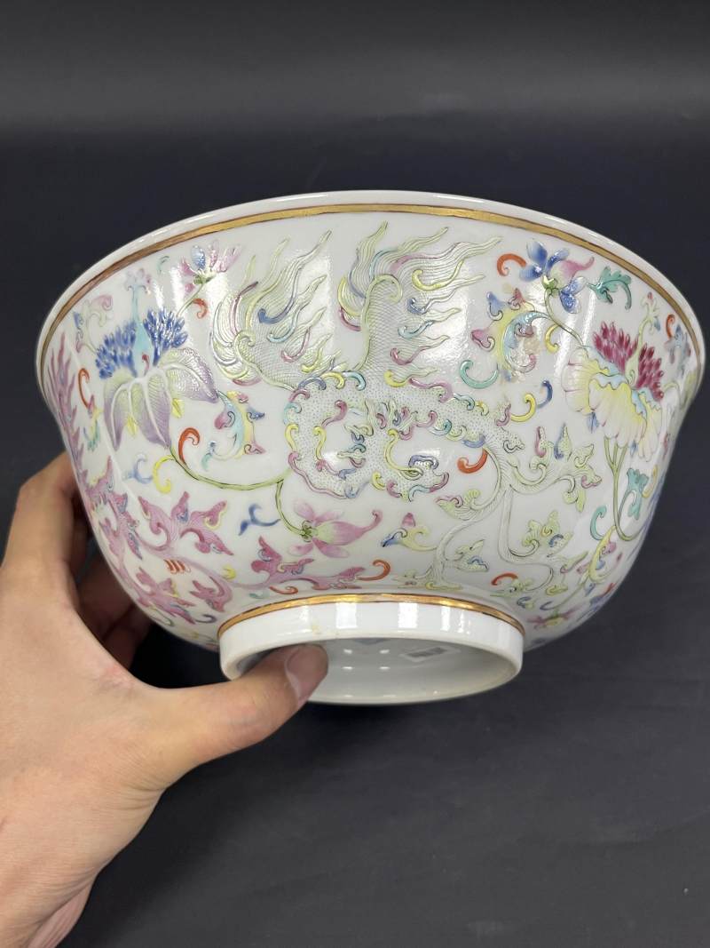 清道光 粉彩穿花夔凤纹大碗 - 图4