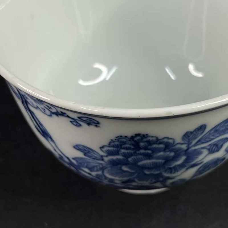 清乾隆 青花花开富贵纹杯 - 图24