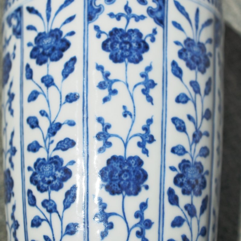 清乾隆 青花折枝花卉纹锥瓶 - 图14