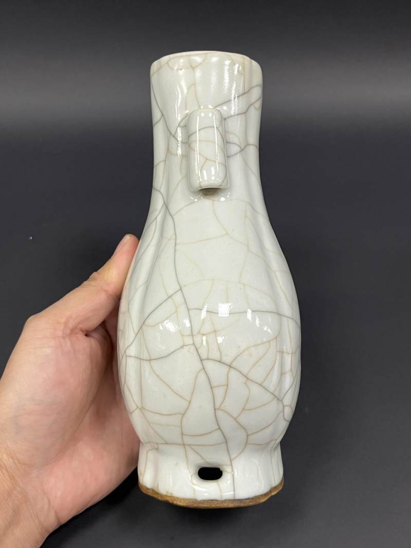 元 釉里红缠枝莲纹玉壶春瓶 - 图3