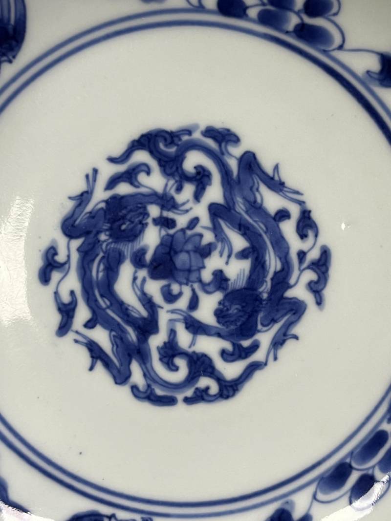 清雍正 青花团龙团凤纹盘一对 - 图19