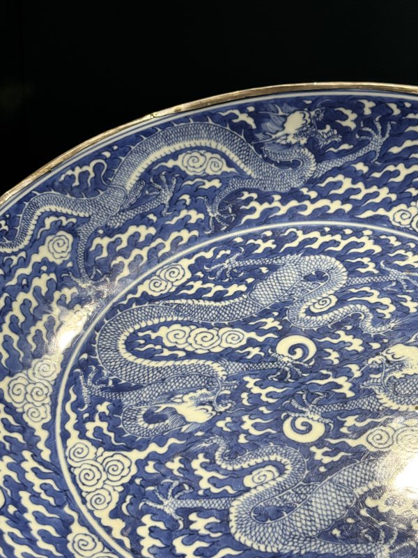 清康熙 青花留白云龙赶珠纹大盘 - 图11
