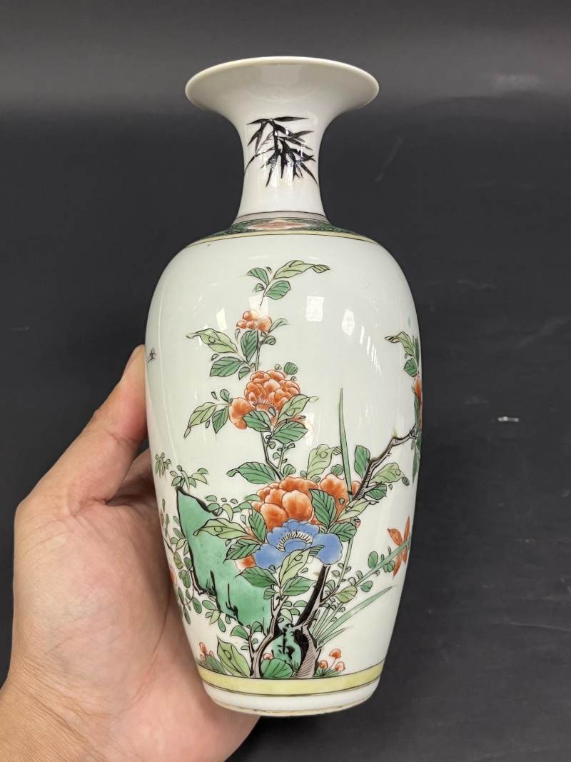 清康熙 五彩花鸟纹莱菔瓶 - 图3