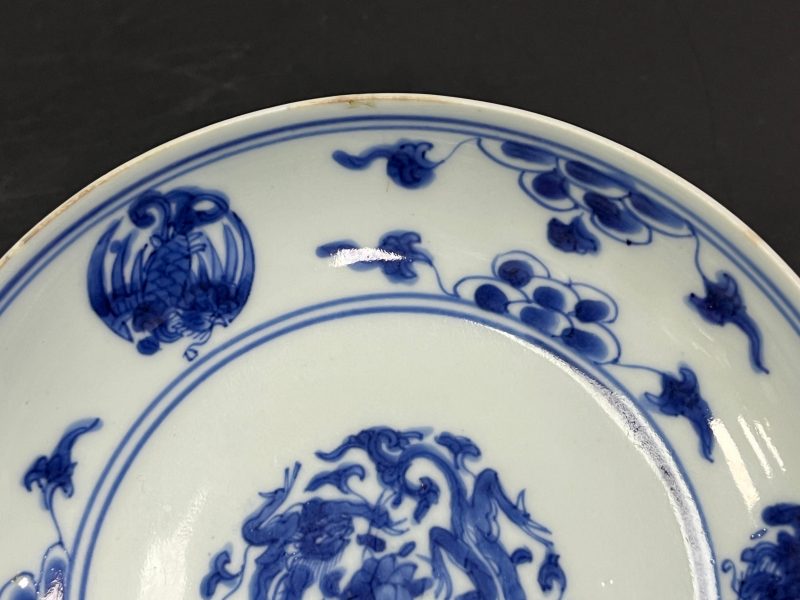 清雍正 青花团龙团凤纹盘一对 - 图20