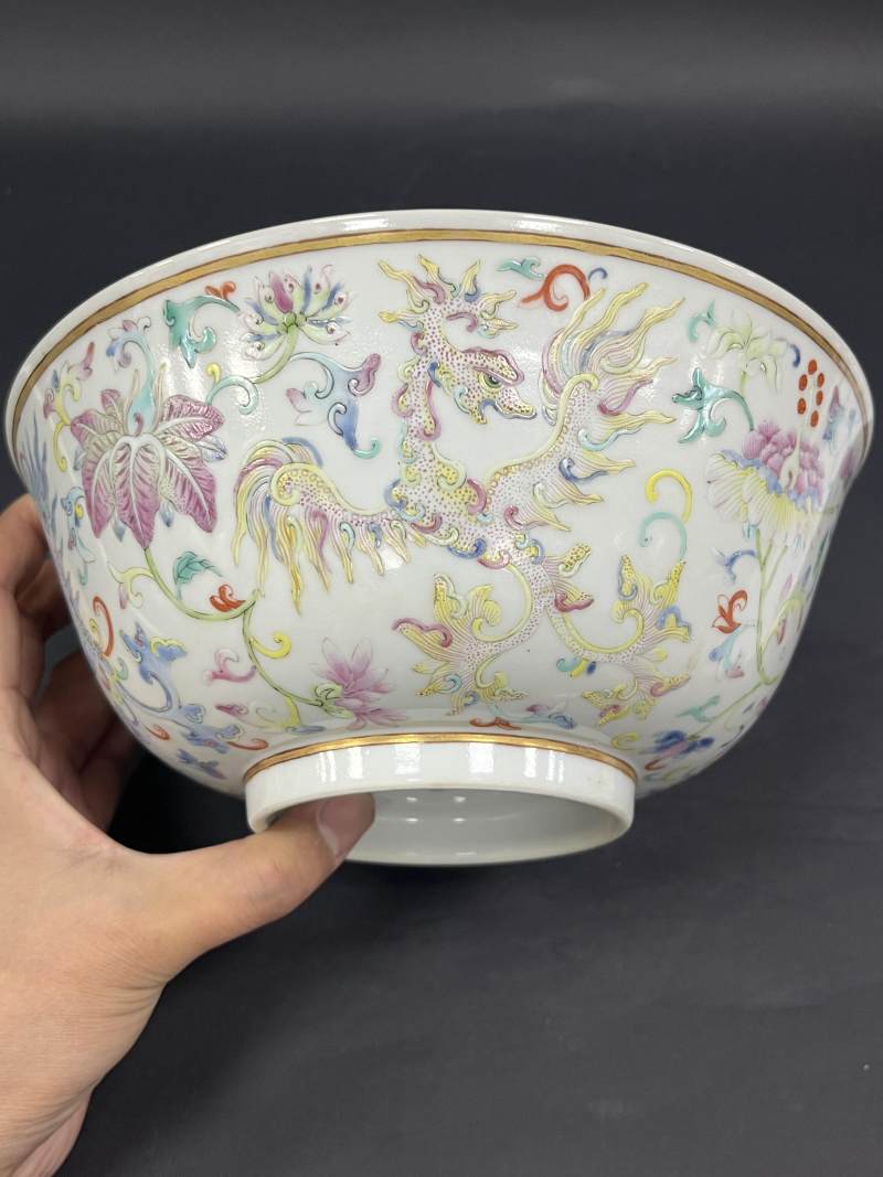 清道光 粉彩穿花夔凤纹大碗 - 图6