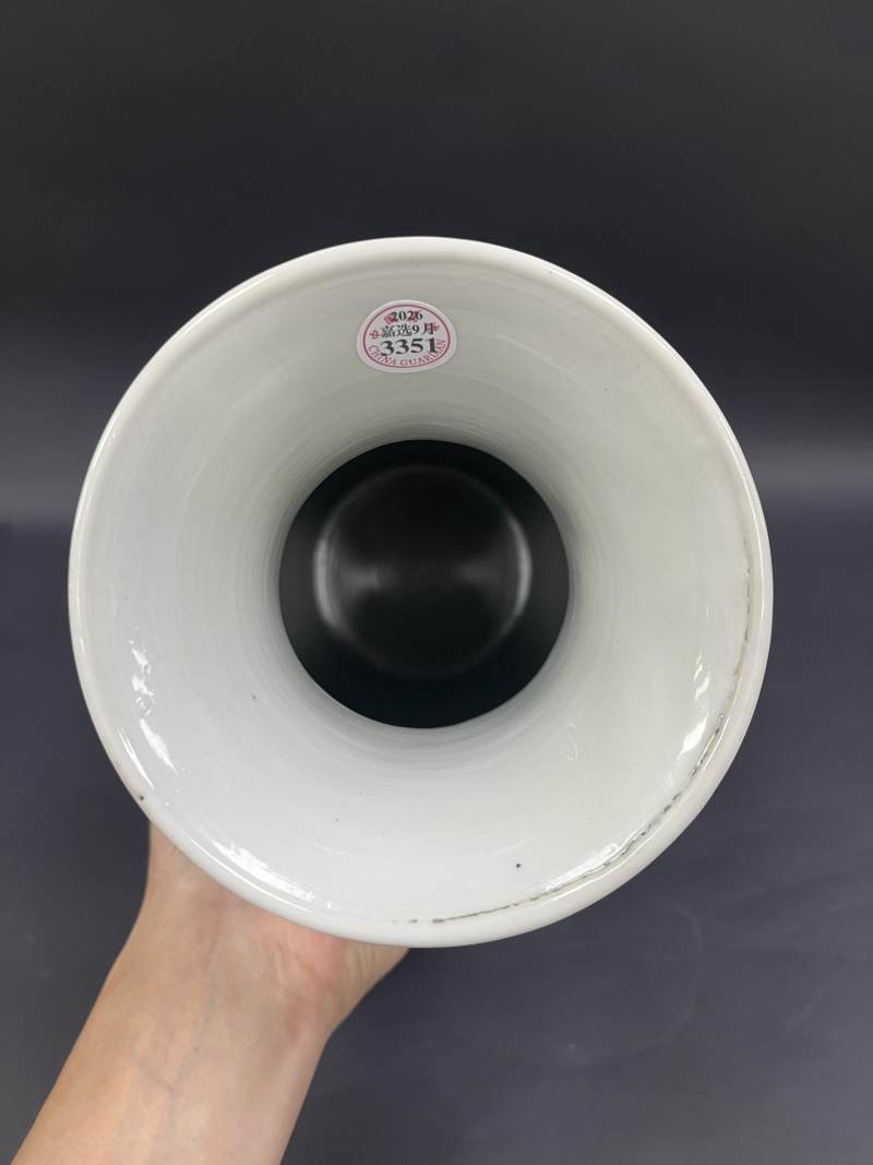 清雍正 粉彩篮花图棒槌瓶 - 图7