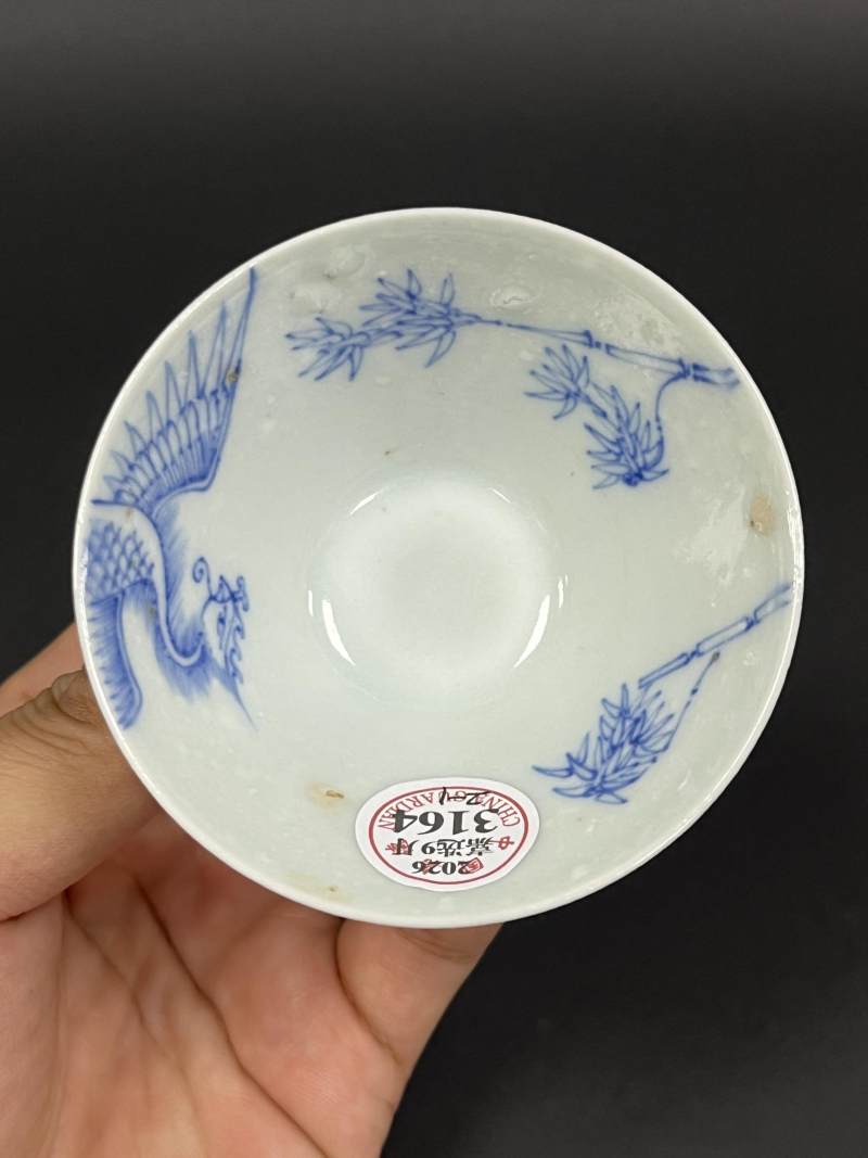 清雍正 青花过墙凤鸣在竹图斗笠杯一对 - 图2