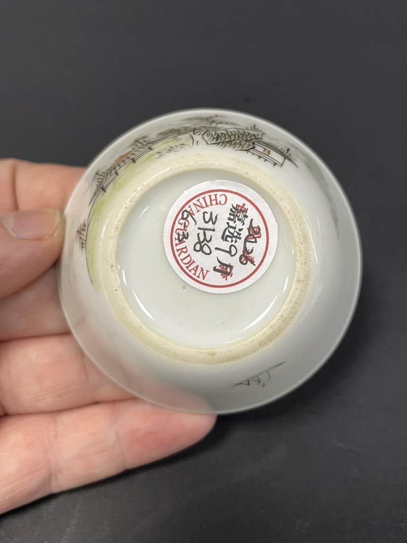 清乾隆 粉彩山水纹马蹄套杯六只 - 图21