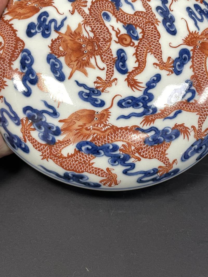 清嘉庆 青花矾红九龙图大印盒 - 图7