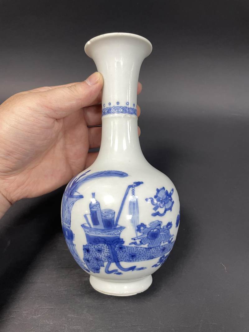 清康熙 青花瓶花博古诗文瓶 - 图3
