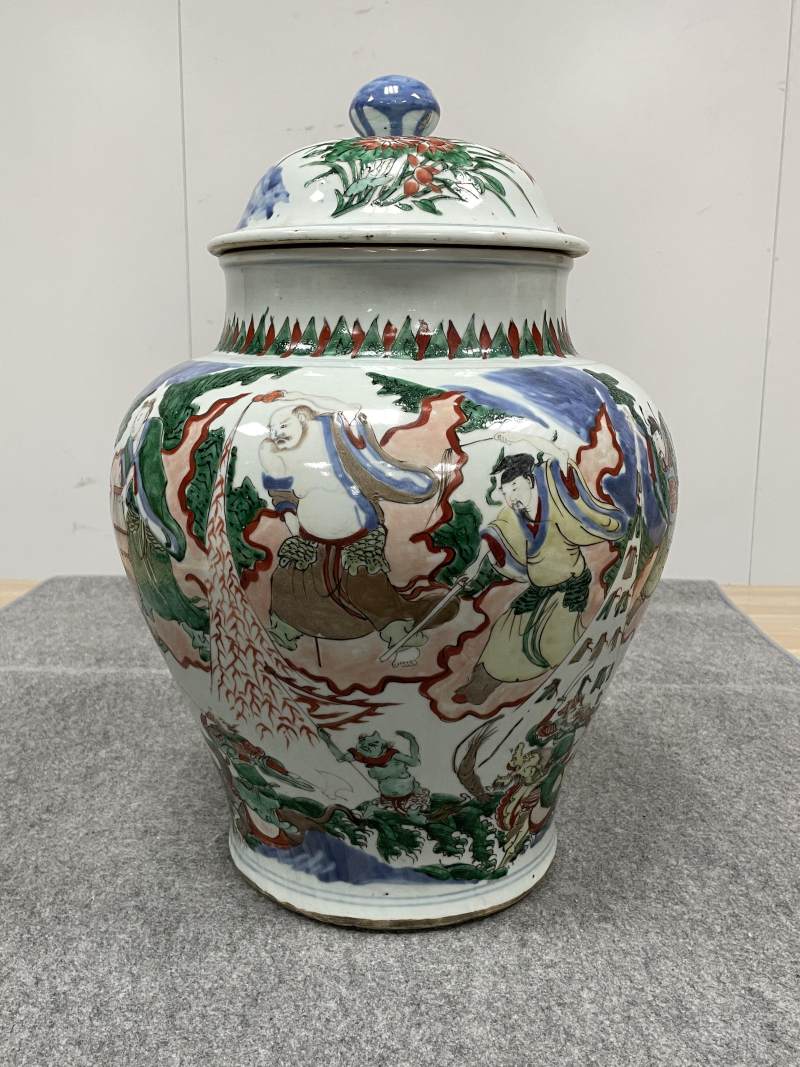 清顺治 青花五彩八仙过海图大将军罐 - 图2