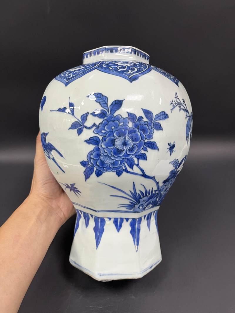明崇祯 青花花鸟纹八方罐 - 图3