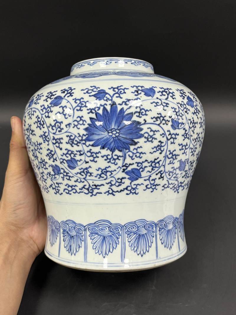 清雍正 青花缠枝花卉纹天字罐 - 图3
