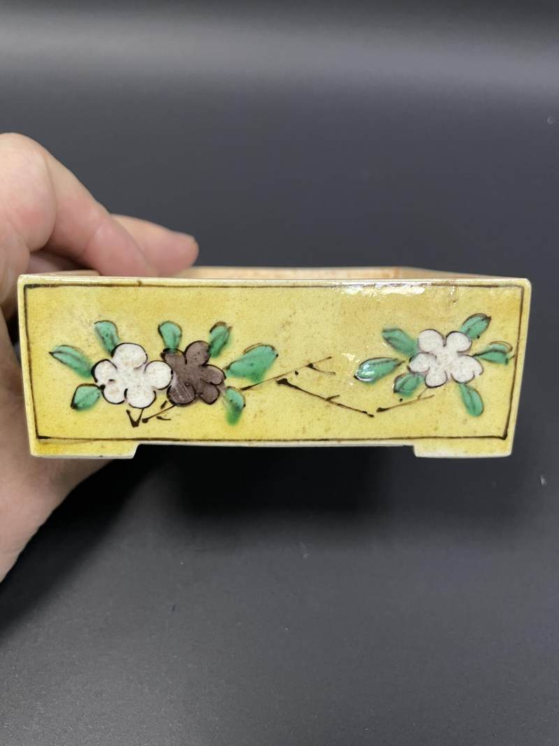 清早期 素三彩梅花纹盒 - 图7