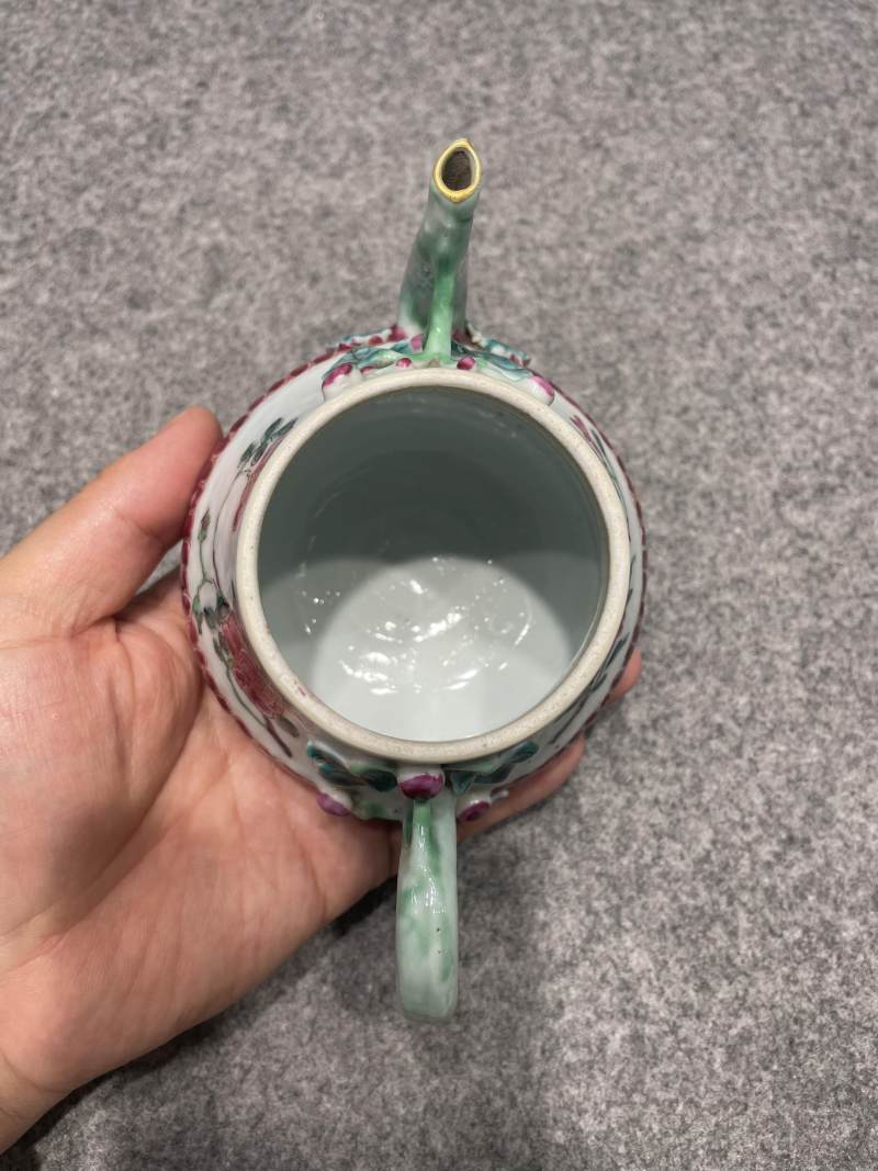 清雍正 粉彩松鹿图杯、折枝花卉纹菊瓣壶三只 - 图17