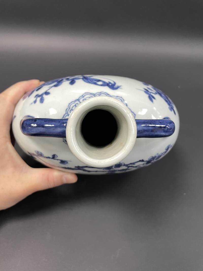 清雍正 青花喜上眉梢图抱月瓶 - 图8