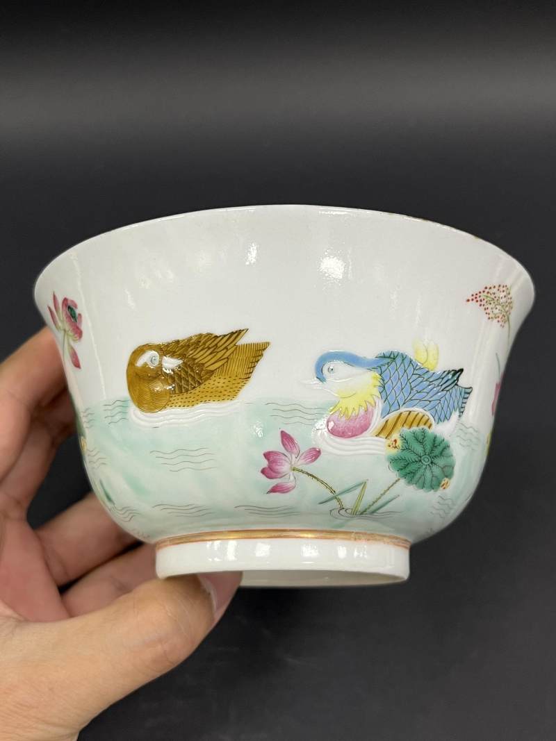 清咸丰 粉彩荷塘鸳鸯图大盖碗 - 图5