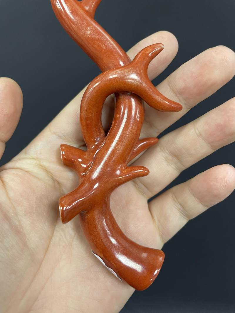 清乾隆 珊瑚红釉仿珊瑚笔架 - 图6
