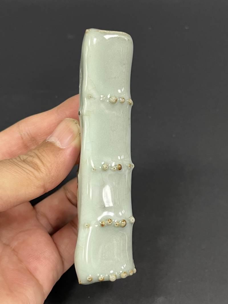 清雍正 仿官釉竹节笔架 - 图6