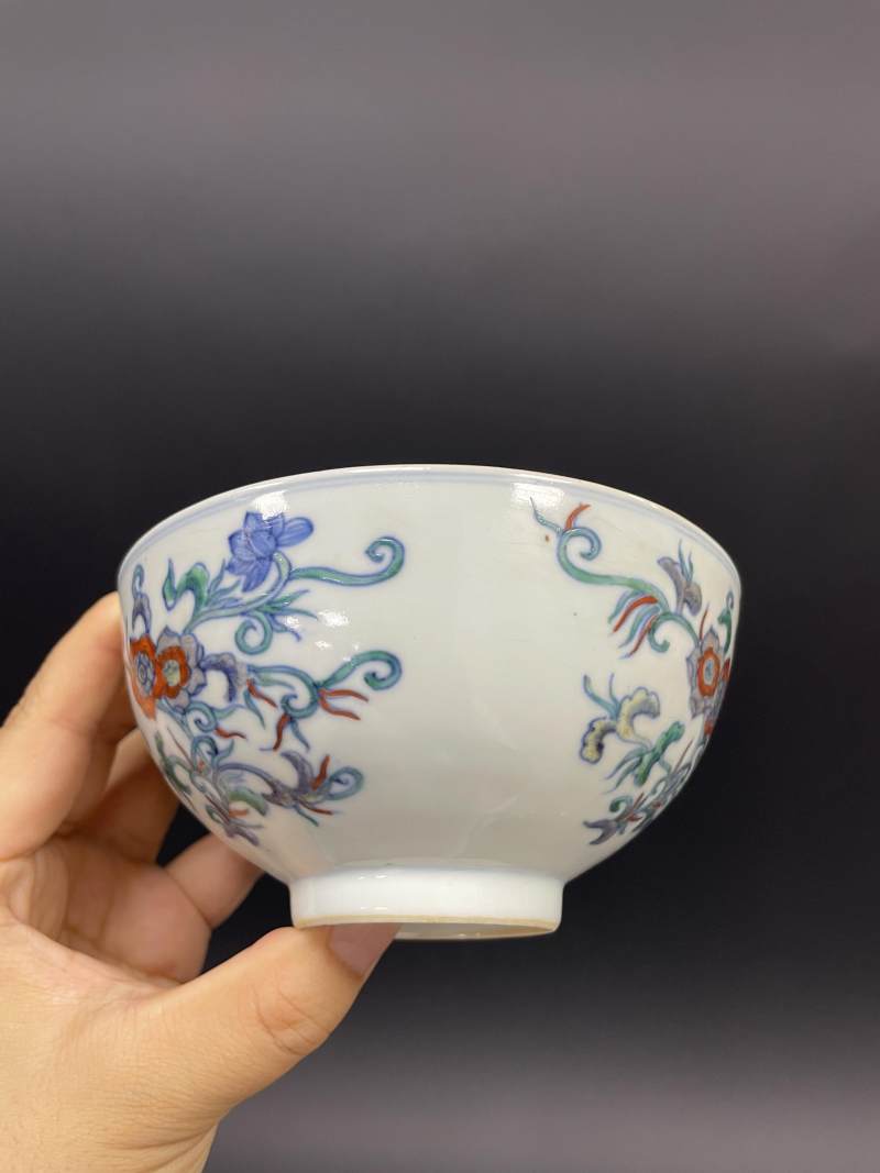 清中期 斗彩并蒂莲纹碗一对 - 图18