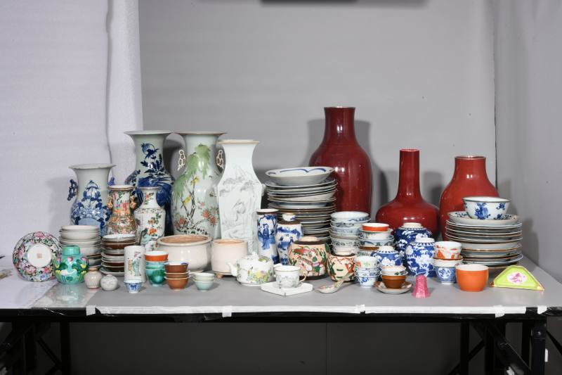 清 青花、粉彩、单色釉瓷器一百四十件 - 图2