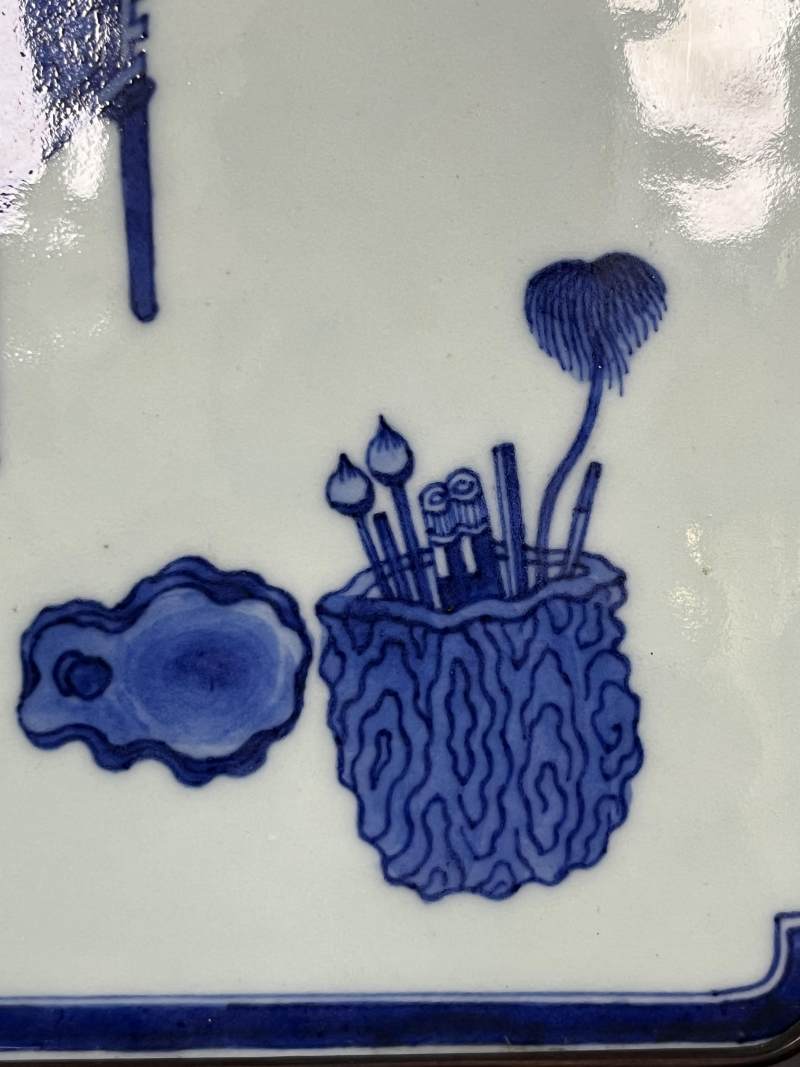 清乾隆 青花博古清供图瓷板砚屏 - 图6
