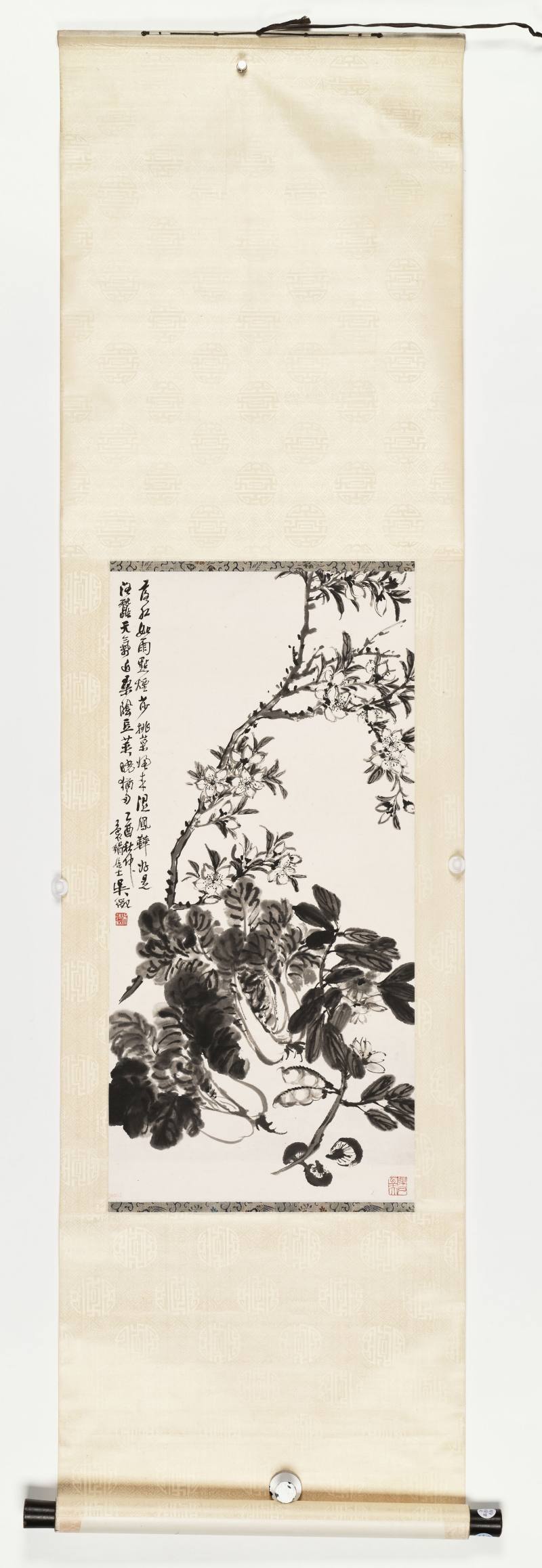 乙酉（1945年）作 吴徵 桃菜豆荚 - 图2