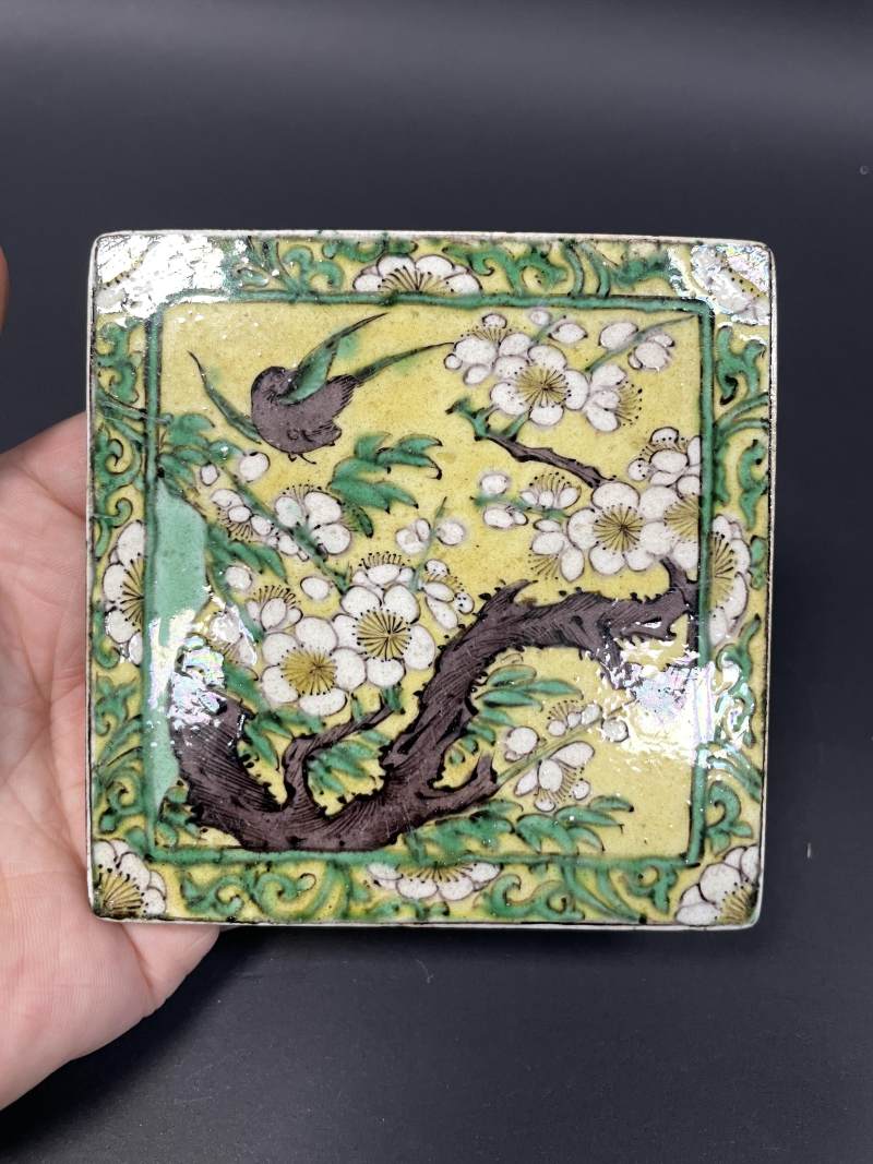 清早期 素三彩梅花纹盒 - 图12