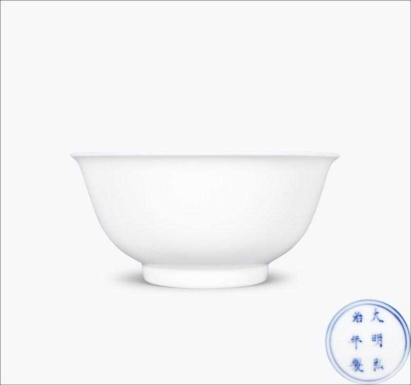 清康熙 仿明白釉内拱花云龙纹茶碗