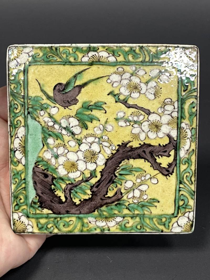 清早期 素三彩梅花纹盒 - 图13