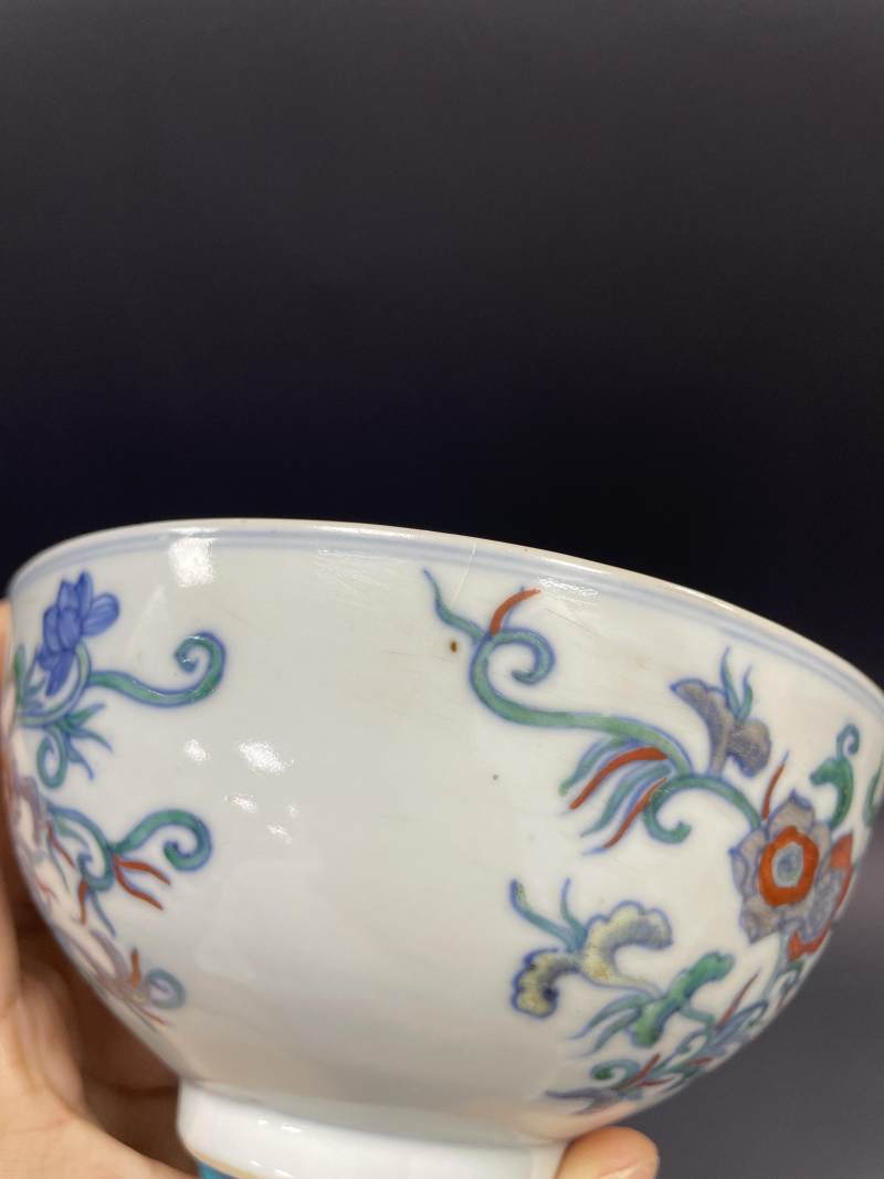 清中期 斗彩并蒂莲纹碗一对 - 图24
