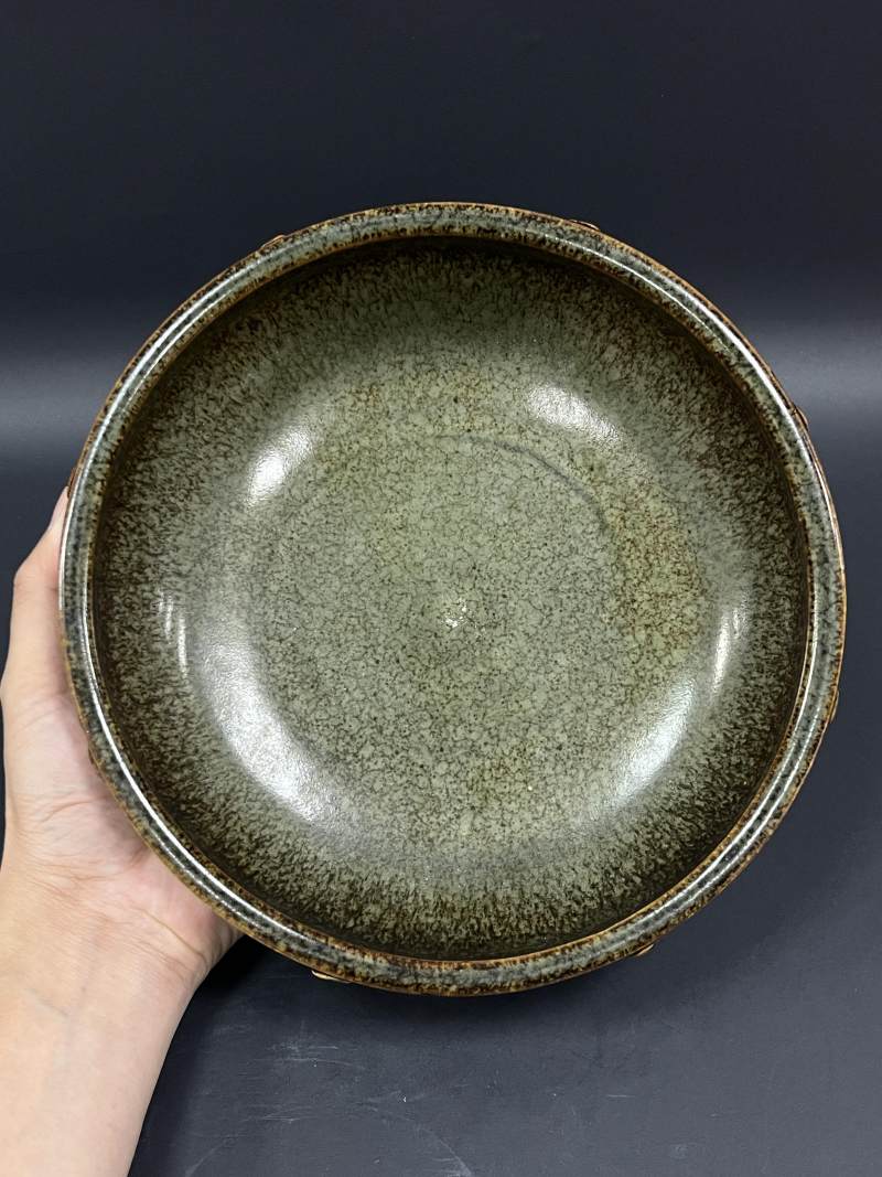 清雍正 仿碧玉釉鼓钉洗 - 图2