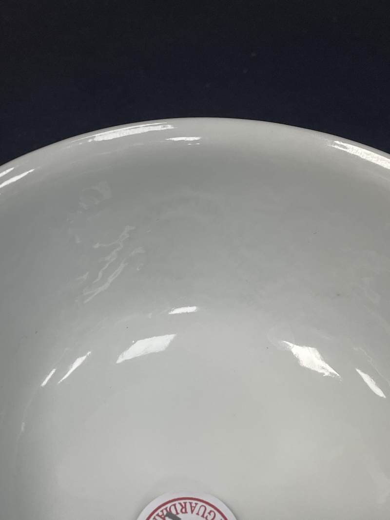 清康熙 仿明白釉内拱花云龙纹茶碗 - 图5