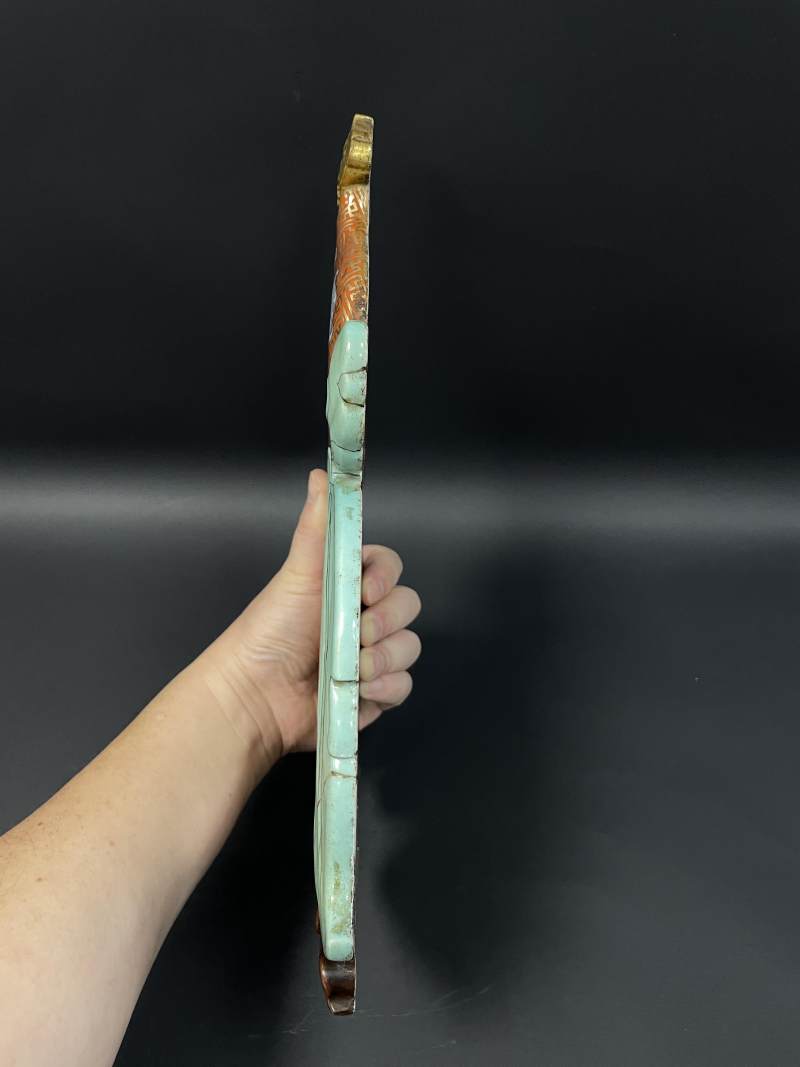 清乾隆 珊瑚红描金锦地粉彩五蝠开光“大吉”福禄瓷板挂屏 - 图5